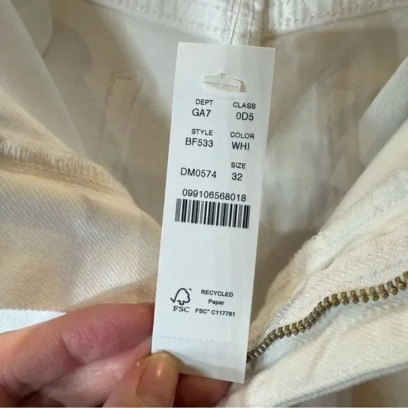 NWT J. Crew White Slim Boyfriend Jeans - Women's 32 - Picture 7 of 10